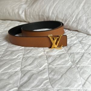Louis Vuitton 30mm reversible belt